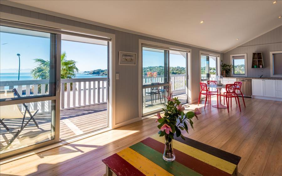 The Waiheke Pad - In The Heart Of Oneroa! Villa Екстериор снимка