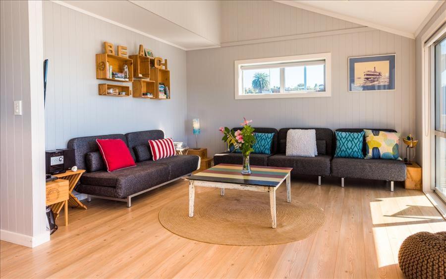 The Waiheke Pad - In The Heart Of Oneroa! Villa Екстериор снимка