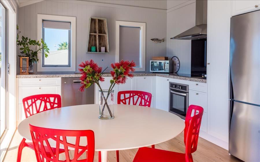 The Waiheke Pad - In The Heart Of Oneroa! Villa Екстериор снимка